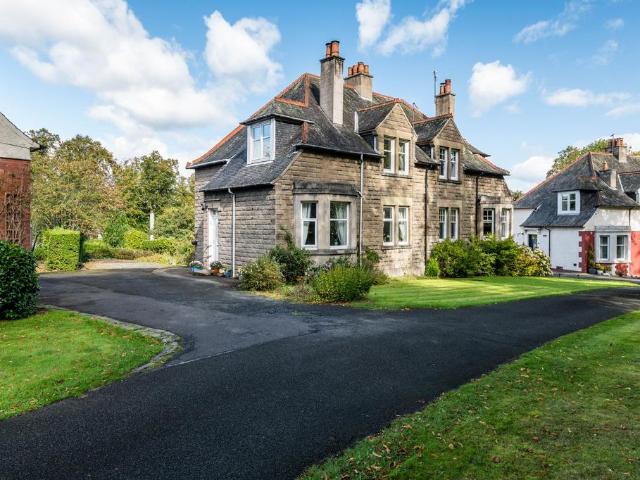 House for sale in Uphall, West Lothian