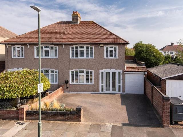 House for sale in London Borough of Bexley, Greater London