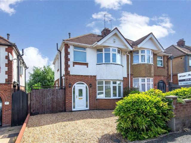 House for sale in Hart Hill, Luton