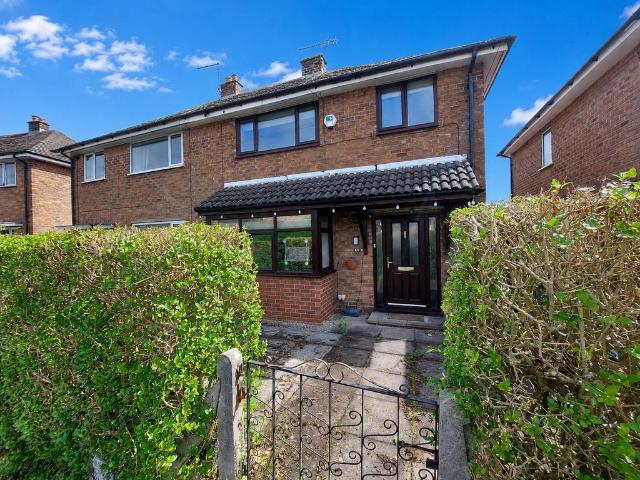 House for sale in Pownall Park, Wilmslow