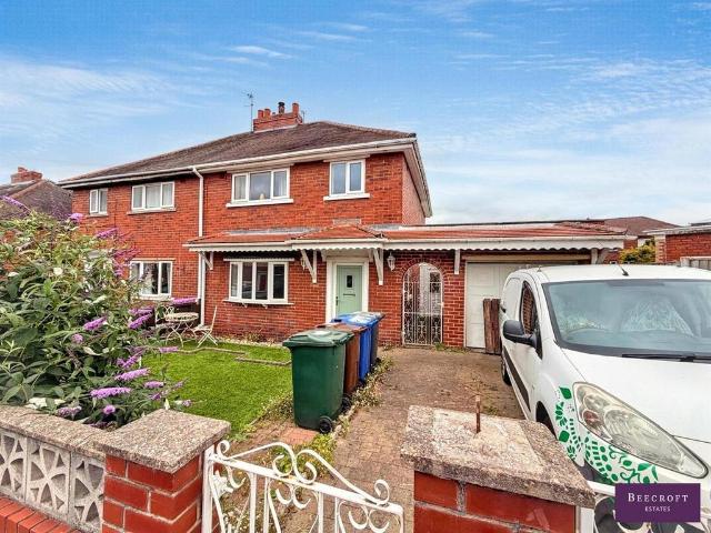House for sale in Wombwell, South Yorkshire
