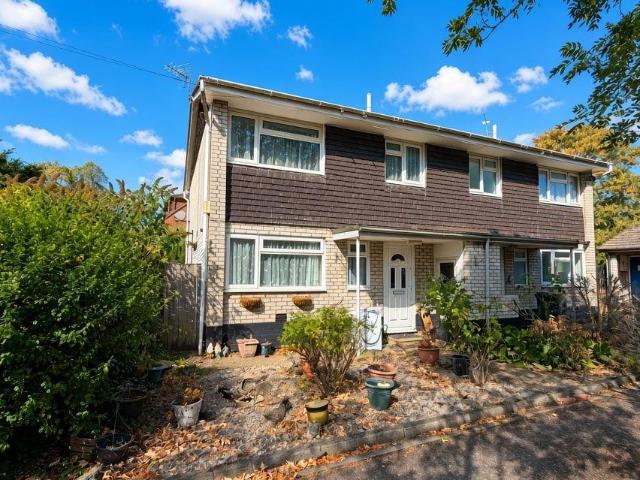 House for sale in Batchworth, Hertfordshire