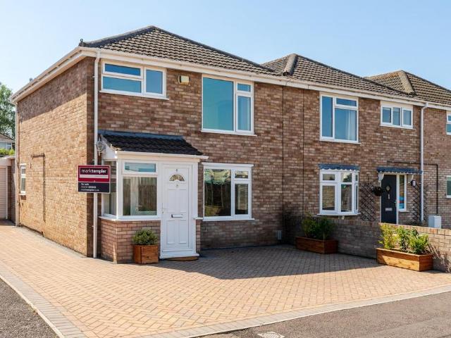 House for sale in Yatton, North Somerset