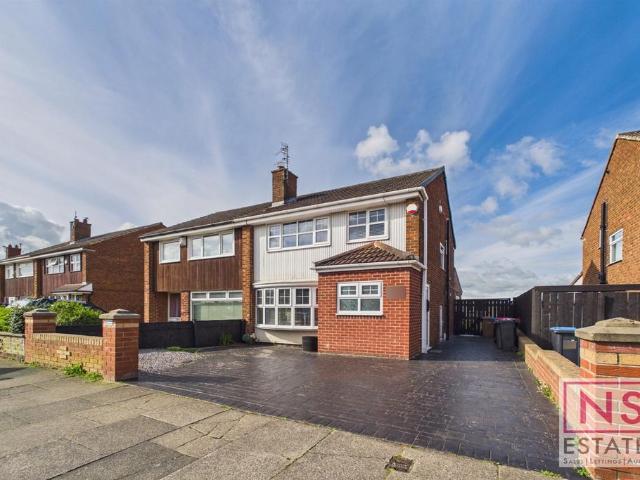 House for sale in Acklam, Normanby