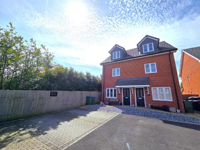 House for sale in Titchfield Common, Fareham