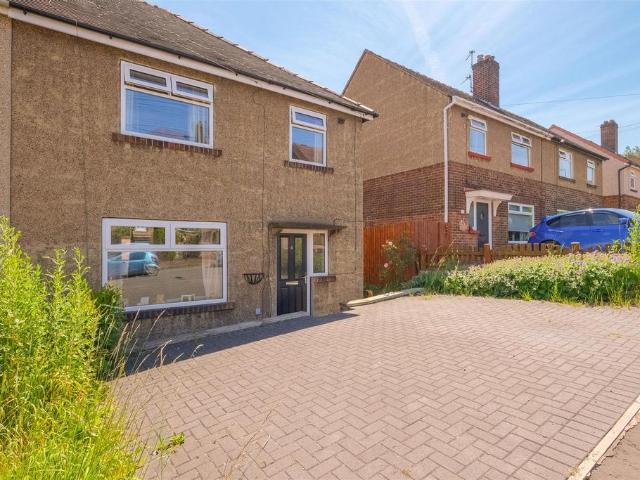 House for sale in Hove Edge, Bailiff Bridge