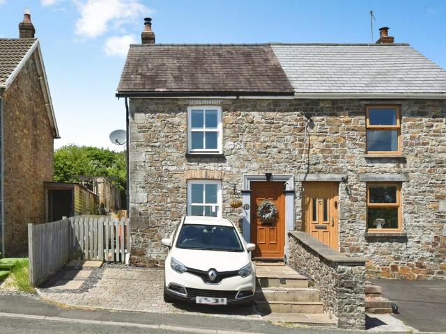 House for sale in Capel Hendre, Wales