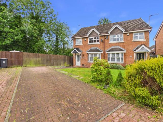 House for sale in Chapelford, Warrington
