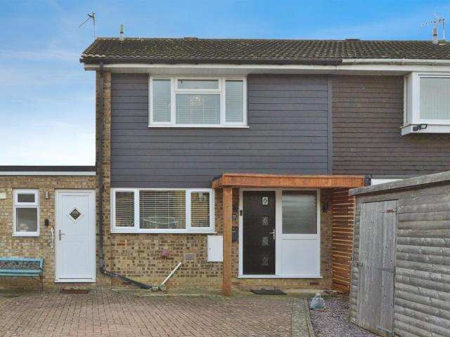 House for sale in Poets Estate, Newport Pagnell