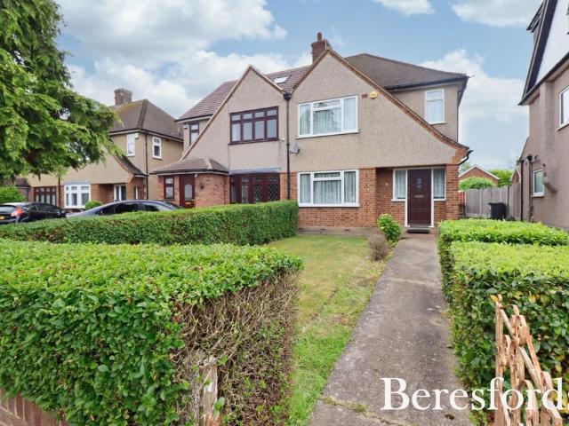 House for sale in Pot Kilns, Greater London