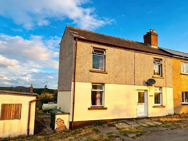 House for sale in Bromsberrow Heath, Gloucestershire