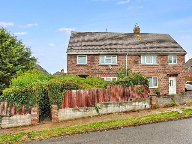 House for sale in Cefn Glas, Wales