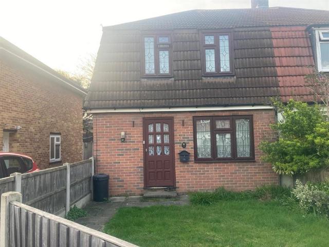 House for sale in Harold Hill, Greater London