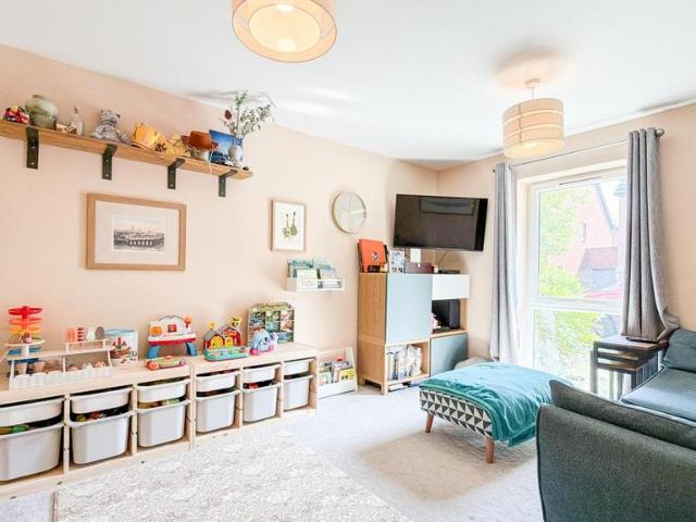 House for sale in Knowle, Bristol