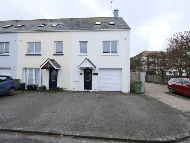 House for sale in Penweathers, Isle Of Man