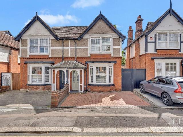 House for sale in Upminster, Greater London