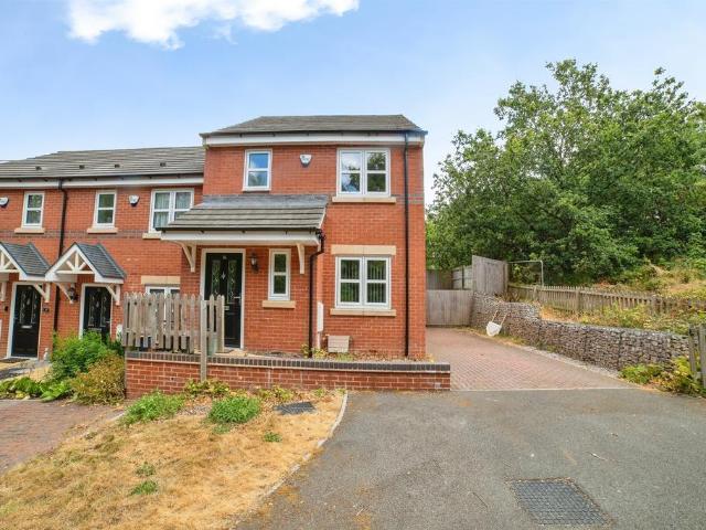 House for sale in Kedleston, East Midlands