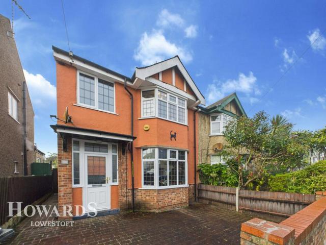 House for sale in Eastbridge, Suffolk
