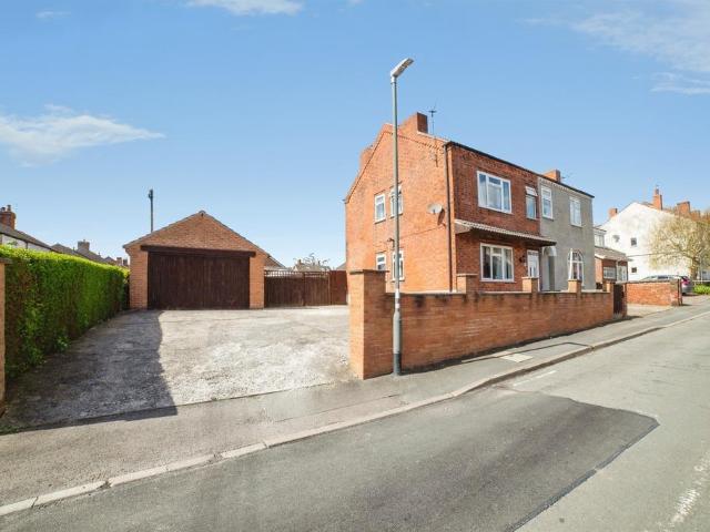House for sale in Kedleston, East Midlands