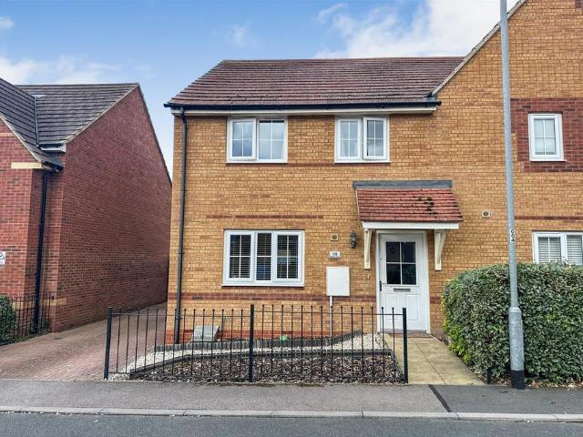 House for sale in Priors Hall Park, Weldon