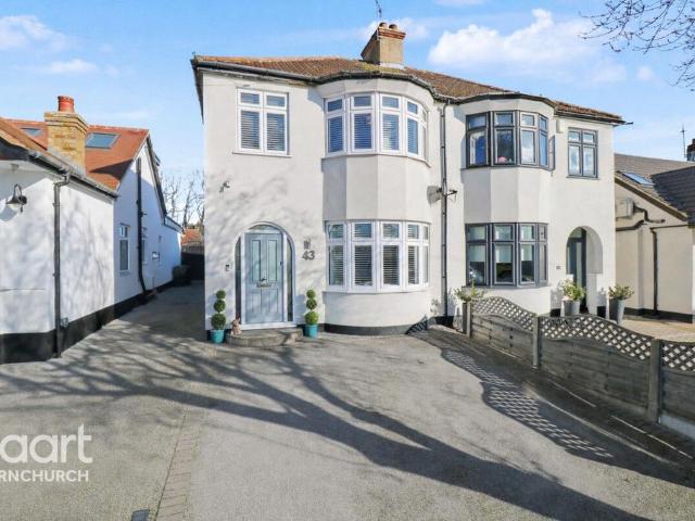 House for sale in Hornchurch, Greater London