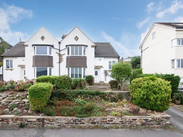 House for sale in Crossflatts, West Yorkshire