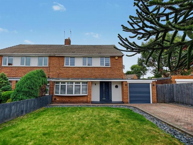 House for sale in Elstob Farm Estate, Sunderland