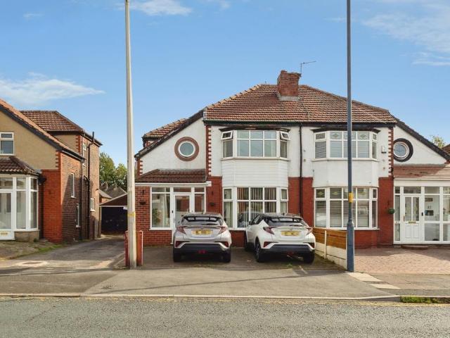 House for sale in Stalybridge, Tameside