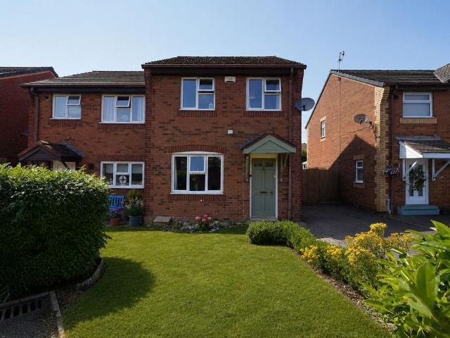 House for sale in Wood End, Gun Hill