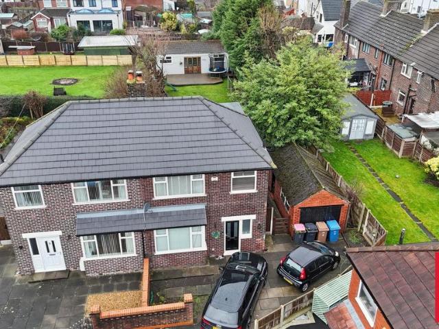 House for sale in Lower Irlam, Salford