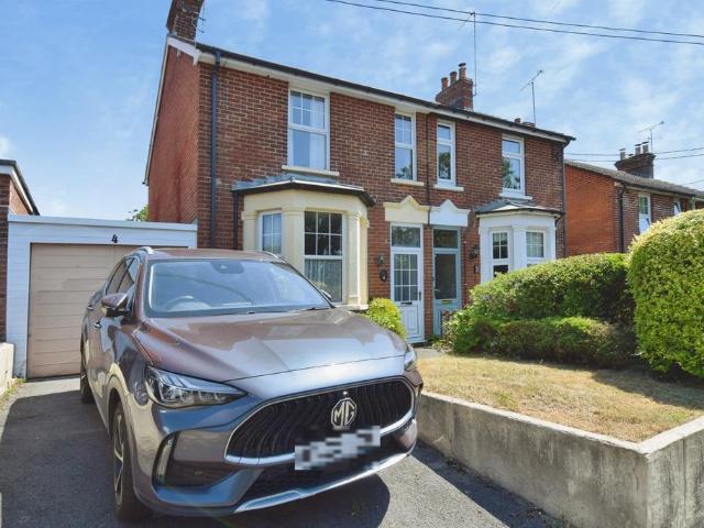 House for sale in Durrington, Wiltshire