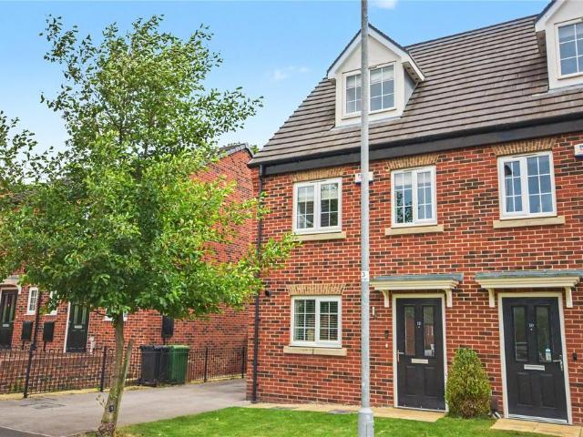 House for sale in Cookridge, West Yorkshire
