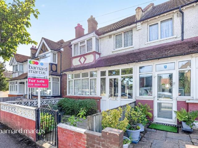 House for sale in Hackbridge, Greater London