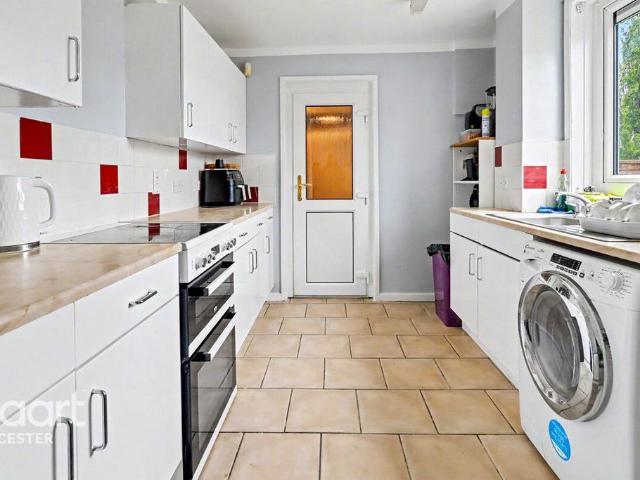 House for sale in New Parks, Leicester