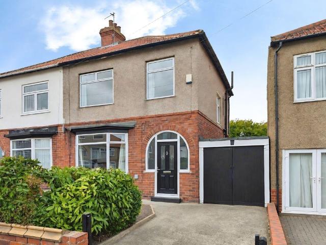 House for sale in Cowgate, Newcastle upon Tyne