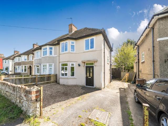 House for sale in The Slade, Oxfordshire