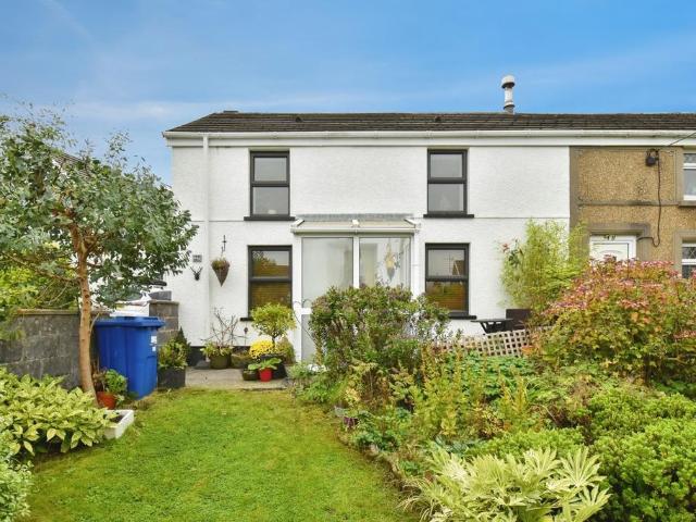 House for sale in Cwmllynfell