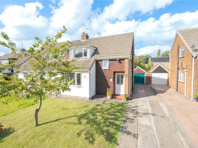 House for sale in Wigton Moor, Leeds