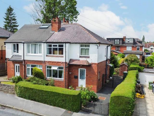 House for sale in Roundhay, West Yorkshire