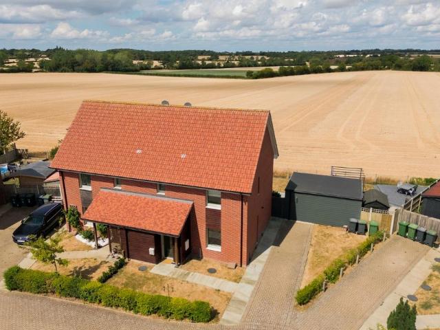 House for sale in Duton Hill, Essex