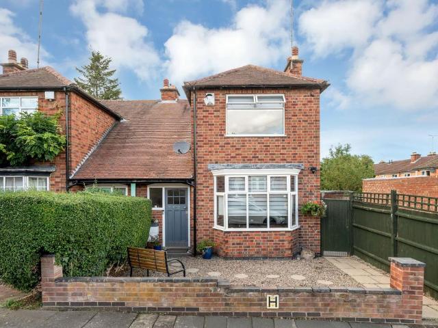 House for sale in Stoneygate, Leicester