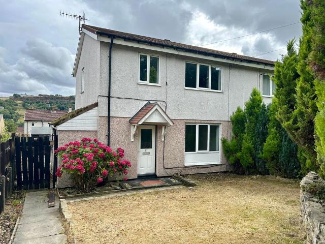 House for sale in Bracken Bank, Bradford