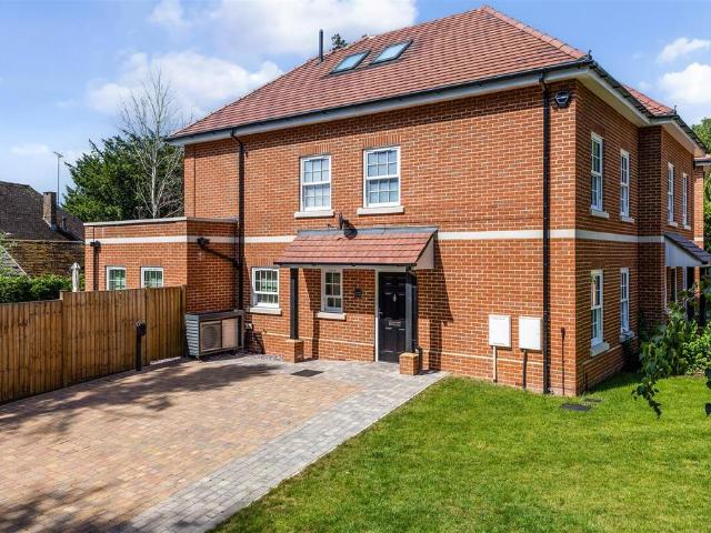 House for sale in Blackhills, Surrey