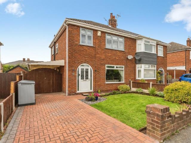 House for sale in Hoole, Chester