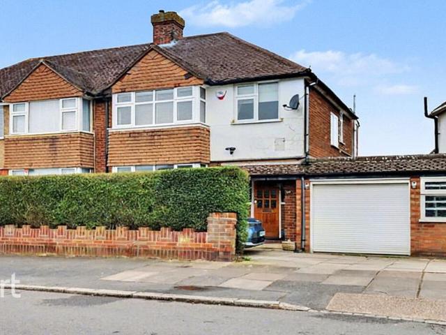 House for sale in Stopsley, Luton