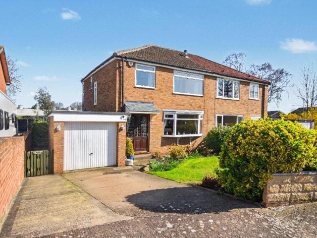 House for sale in Ossett, West Yorkshire