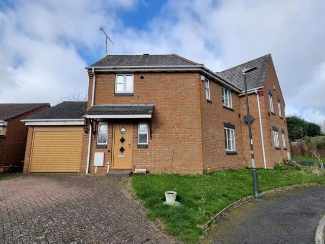 House for sale in Alderminster, Warwickshire