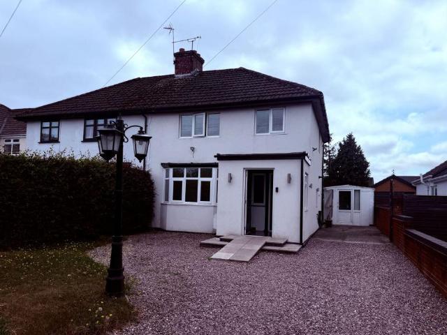 House for sale in Rossmore, Cheshire