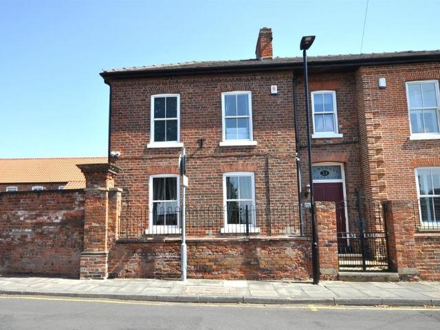 House for sale in Thorne, South Yorkshire