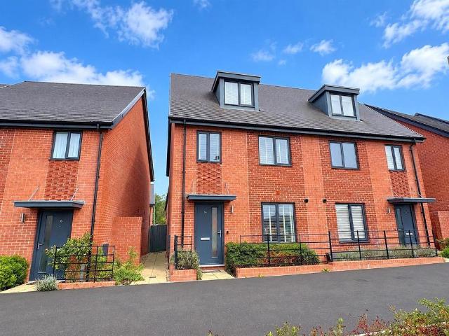 House for sale in Whiteley, Hampshire